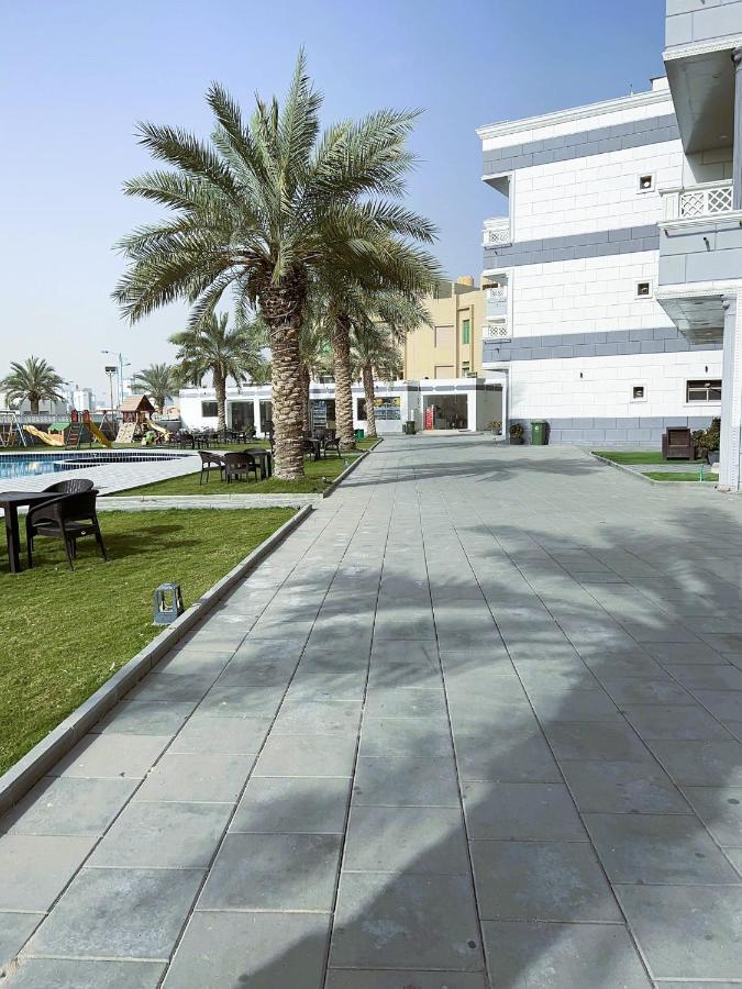 Mona Chalet "Families Only" عائلات فقط Apartment Al Khiran Exterior photo